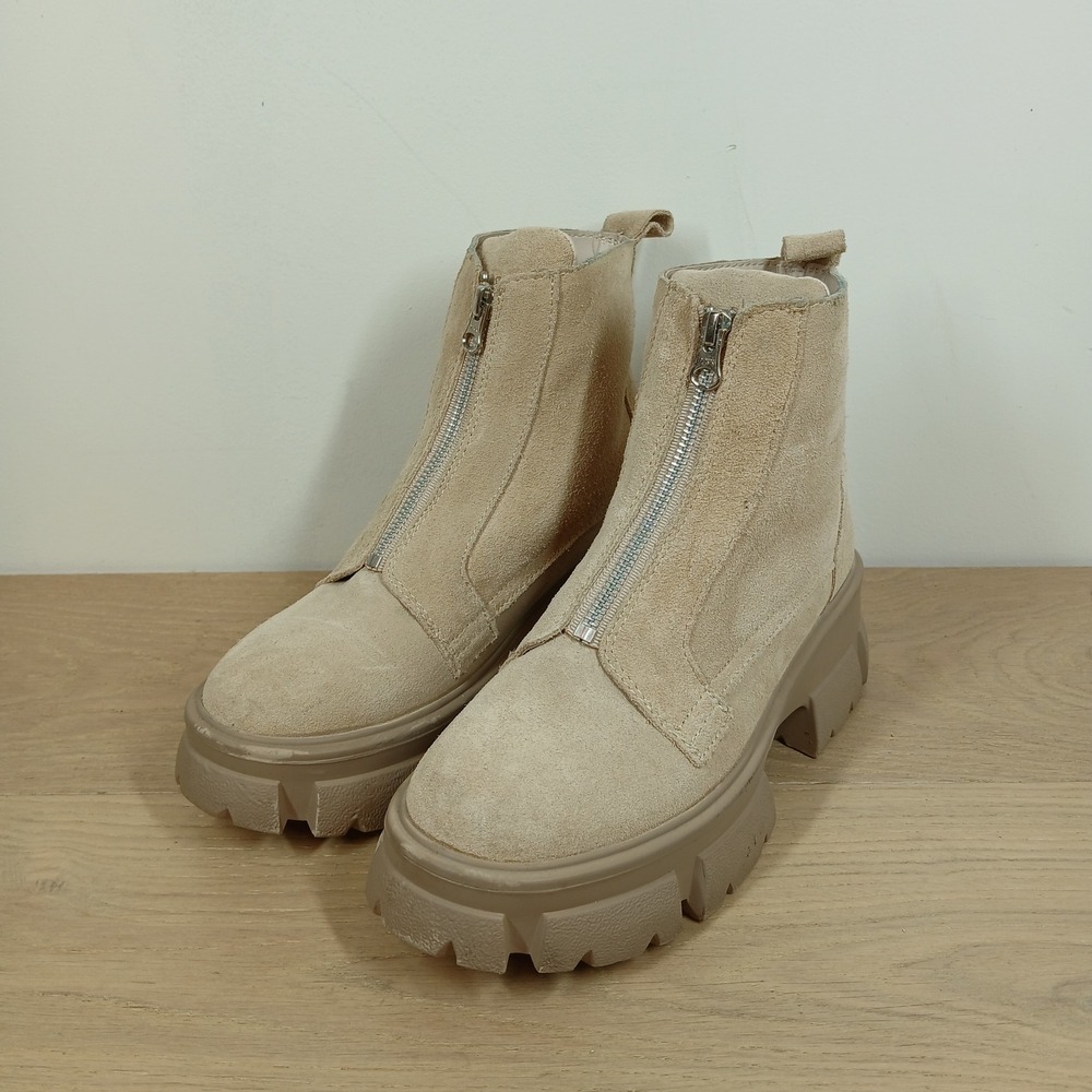 Aqua Ankle Boots Women 7.5 Beige Suede Front Zip Chunky Lug Sole Platform